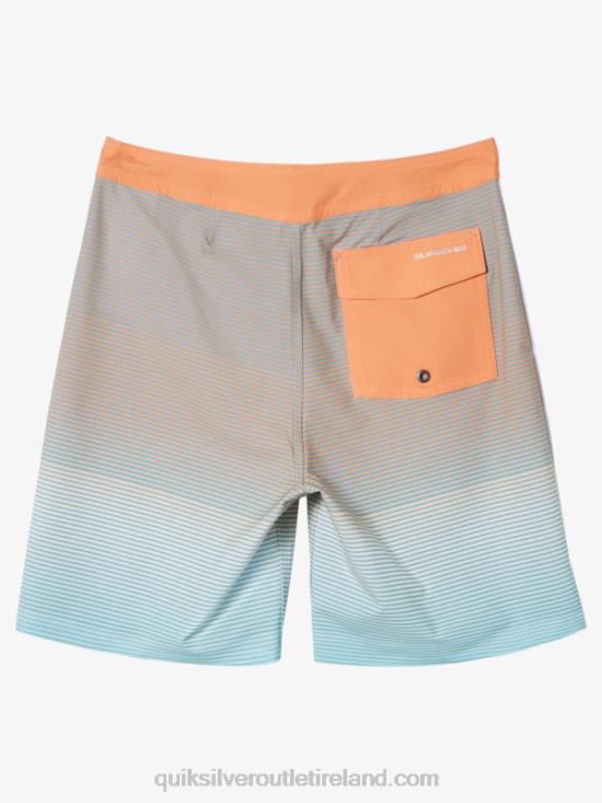 Boys Quiksilver 8-16 Surfsilk Massive 17 Boardshorts N02TD1908 cameo blue