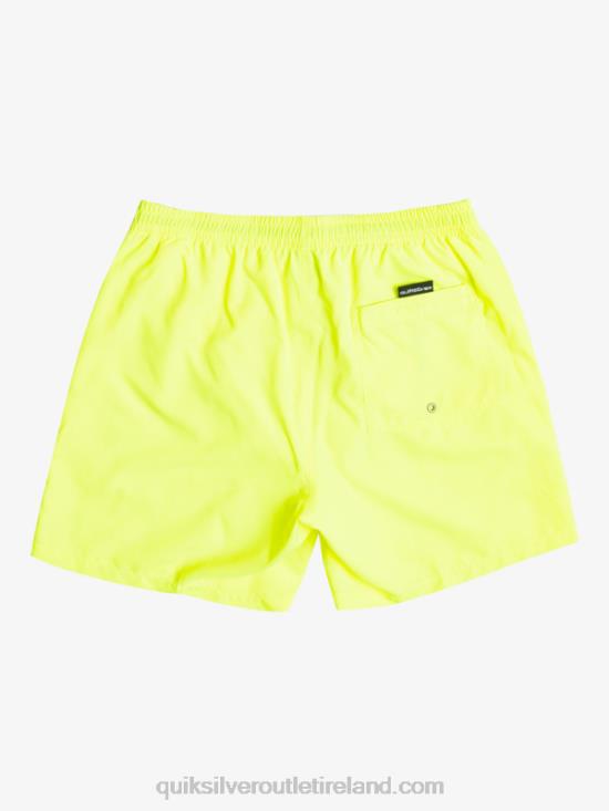 Men Quiksilver Everyday 17 Volleys N02TD626 safety yellow