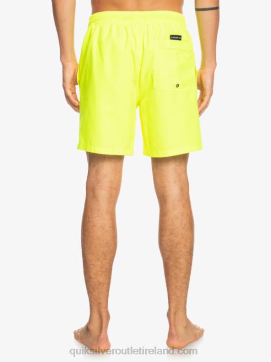 Men Quiksilver Everyday 17 Volleys N02TD626 safety yellow