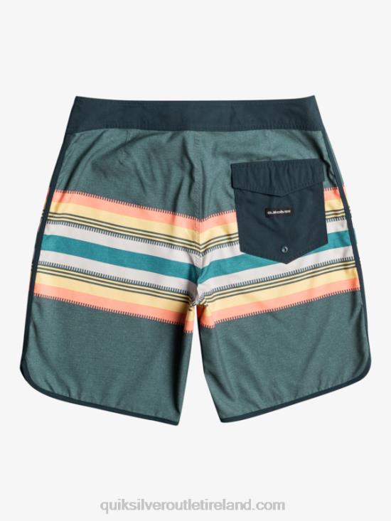 Men Quiksilver Everyday Scallop 19 Boardshorts N02TD768 navy blazer
