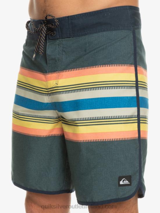 Men Quiksilver Everyday Scallop 19 Boardshorts N02TD768 navy blazer