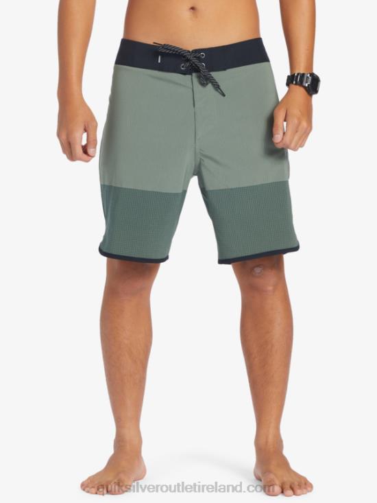 Men Quiksilver Highlite Scallop 19 Boardshorts N02TD30 thyme