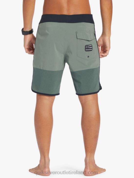 Men Quiksilver Highlite Scallop 19 Boardshorts N02TD30 thyme