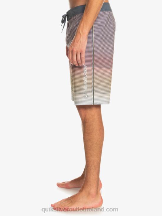 Men Quiksilver Surfsilk Massive 20 Boardshorts N02TD334 wheat