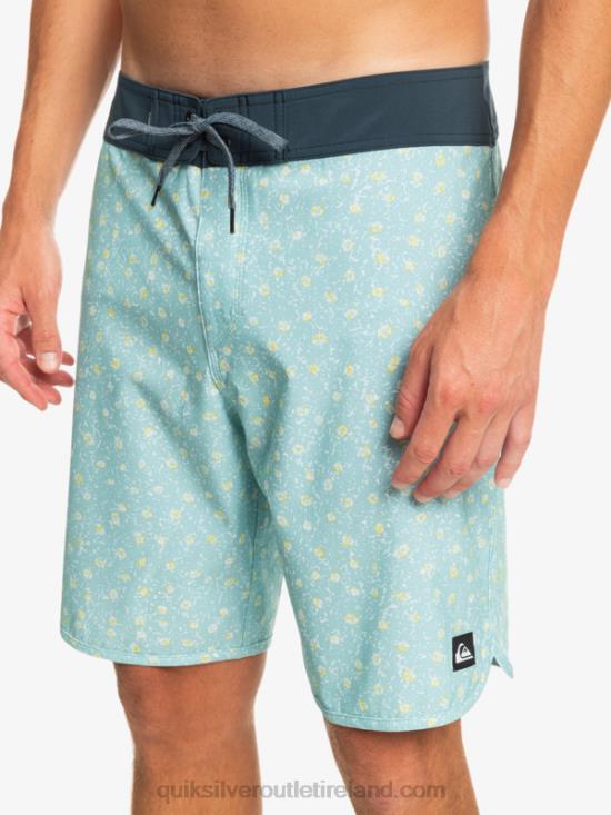 Men Quiksilver Surfsilk Scallop 19 Boardshorts N02TD220 sky blue