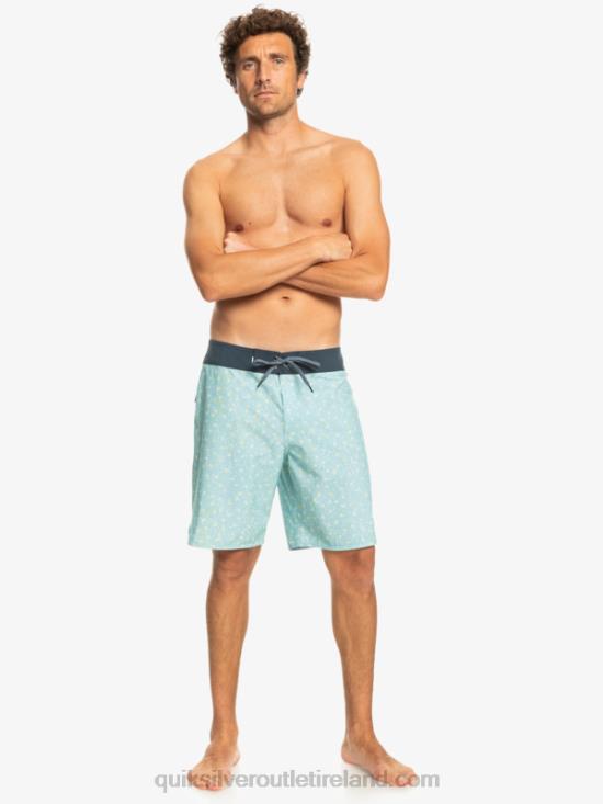 Men Quiksilver Surfsilk Scallop 19 Boardshorts N02TD220 sky blue